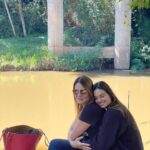 Isis Valverde Instagram - Vc meu primeiro amor! Hoje tenho uma melhor amiga, uma mãe e uma parceira pra vida! Sei que sou essa aquariana torta e por muitas vezes não pude estar perto. Te amo muito mais do que vc imagina! Parabéns meu amor maior @rosalbanable Brazil