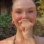 Isis Valverde Instagram - 😗 Beijo, Carolina