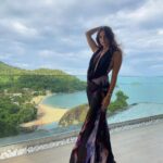 Isis Valverde Instagram – Vista deslumbrante nessa delícia de lugar! La Réserve, Club Med – Exclusive Colletion
