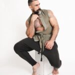 Israel Zamora Instagram - @orttu_official @onegoldenthread #fashion #photoshoot with the very talented @darrenstone_photography #styling by @hermes_israel_
