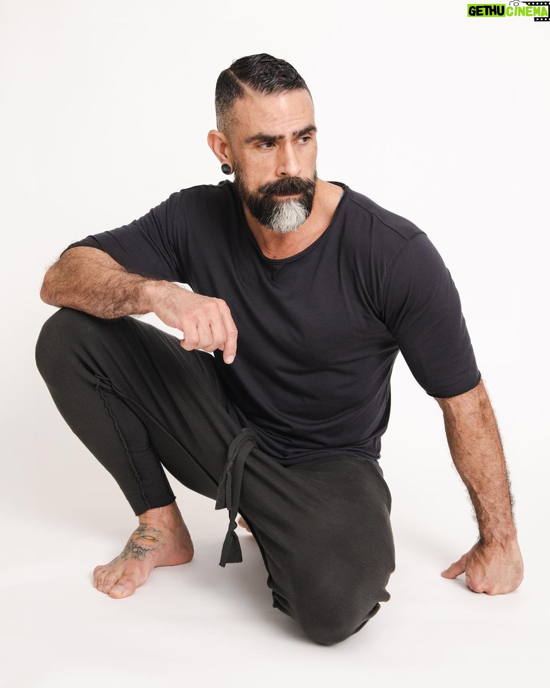 Israel Zamora Instagram - Good afternoon, an image from the very talented @darrenstone_photography styling from @hermes_israel_ clothing from @onegoldenthread