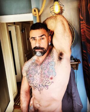 Israel Zamora Instagram - Good morning Monday