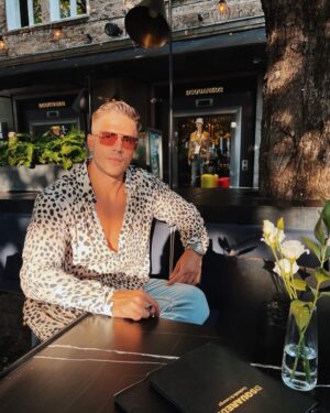 Ivo Arakov Instagram - October summer vibes 🤪