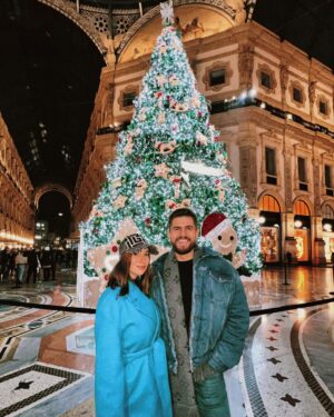Ivo Arakov Instagram - Happy New Year 🥳 wherever you are I wish for all of us it to be a good one with positive energy and good vibration for every day! 🎉🥰
