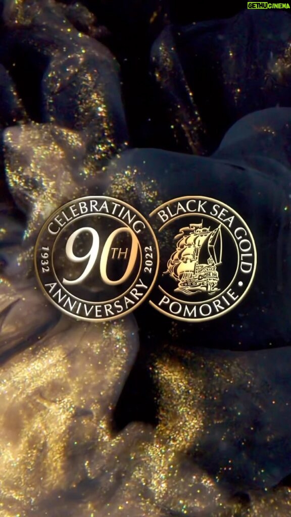 Ivo Arakov Instagram - Заедно с @black.sea.gold ви разказваме една много специална за мен история с… ракия! 🤩 По случай техния 90-ти юбилей бях предизвикан да споделя любим мой спомен, от последните 90 години 😁, в който участва “вълшебната отвара” 🤫 Е, бъдете здрави и не спирайте да топлите сърцата на хората! #90thanniversary #birthday #blackseagold #burgas63 Burgas, Bulgaria
