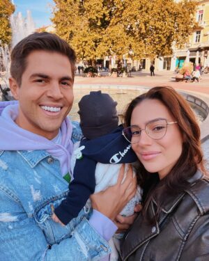 Ivo Arakov Instagram - The best part of me ❤️ Happy Friday!