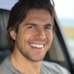 Ivo Arakov Instagram - Сменям стила! Коя визия ви допада най-много? Гласувайте от в коментар с 1 до 10 за да съм сигурен, че ще взема най-правилното решение! 😁 Снимка и обработка @georgevachev 🎉