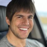 Ivo Arakov Instagram - Сменям стила! Коя визия ви допада най-много? Гласувайте от в коментар с 1 до 10 за да съм сигурен, че ще взема най-правилното решение! 😁 Снимка и обработка @georgevachev 🎉