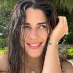 Izabelle Leite Instagram - slow living 💜🌸🧿🏝️👯‍♀️⛱️🛶🥥 no filter 🧚🏻‍♀️