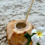 Izabelle Leite Instagram - slow living 💜🌸🧿🏝️👯‍♀️⛱️🛶🥥 no filter 🧚🏻‍♀️