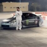 J Balvin Instagram - Mientras tanto en otra parte del mundo …🏁🏁🏁 Abu Dhabi 🏁🏁🏁 Al Bahia, Al Shahama, Abu Dhabi