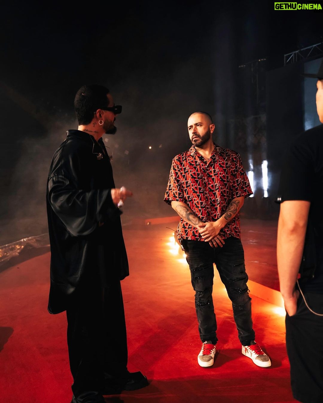 J Balvin Instagram - 1. Metiéndole al chicle con el David 2. Gracias 🙏 3. Con my G en prueba de sonido 4. Fotico con la organizadora 5. Relajadito antes de salir 6. Lista? 7. Con la jefa Valentina Fernet 8. Ícono de la moda 9. Camerino, casi listos 10. En Alta en Altos de Chavon @latinamericanfashionawards