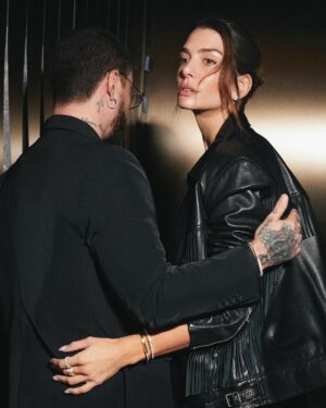 J Balvin Instagram - La magia de conectar y la suerte de coincidir 

@tiffanyandco 
#Tiffanyandco #LockWithLove