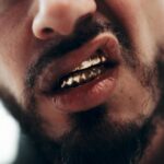 J Balvin Instagram - Colmillo 11/10 - 3:00PM 🧛