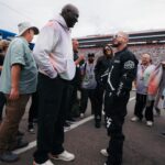 J Balvin Instagram – Es un honor para mi poder tener a mi lado a personas que siempre he admirado y hoy ver que somos un equipo, que somos amigos y que somos embajadores del atardecer de Medellín en mi propio carro en Nascar! Nunca dejen de soñar y trabajar por cumplir los objetivos ⚡️ GRACIAS Jordan, gracias @tyler_reddick