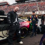 J Balvin Instagram – Es un honor para mi poder tener a mi lado a personas que siempre he admirado y hoy ver que somos un equipo, que somos amigos y que somos embajadores del atardecer de Medellín en mi propio carro en Nascar! Nunca dejen de soñar y trabajar por cumplir los objetivos ⚡️ GRACIAS Jordan, gracias @tyler_reddick