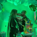 J Balvin Instagram - Feliz cumpleaños Valentina Fernet kejejeje Gracias por tanto , la verdad ni las palabras dan para tanto agradecimiento por tu existencia y ayudarme a ser mejor en el camino de la vida . Te amo 🙏mejor madre no pudo tener nuestro hijo . Dios te bendiga ❤️ Gracias por enseñarme a disfrutar de lo simple en un mundo tan complejo el cual elegí. LA JEFA