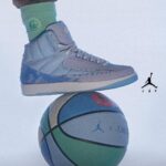 J Balvin Instagram - SOLD OUT GLOBAL ( Latino America en tiendas ya se van a ir ) Otro paso más GRACIAS MI GENTE!! Latino Gang y para el Mundo entero !! Air Balvin 2 Jordan 2 . Espero los puedan tener lo chimba de este proyecto es la historia que siempre después de la oscuridad LLEGA LA LUZ !!! Porque el sol alumbra pa todo el mundo 🙏🙏🙏🙏 @jumpman23