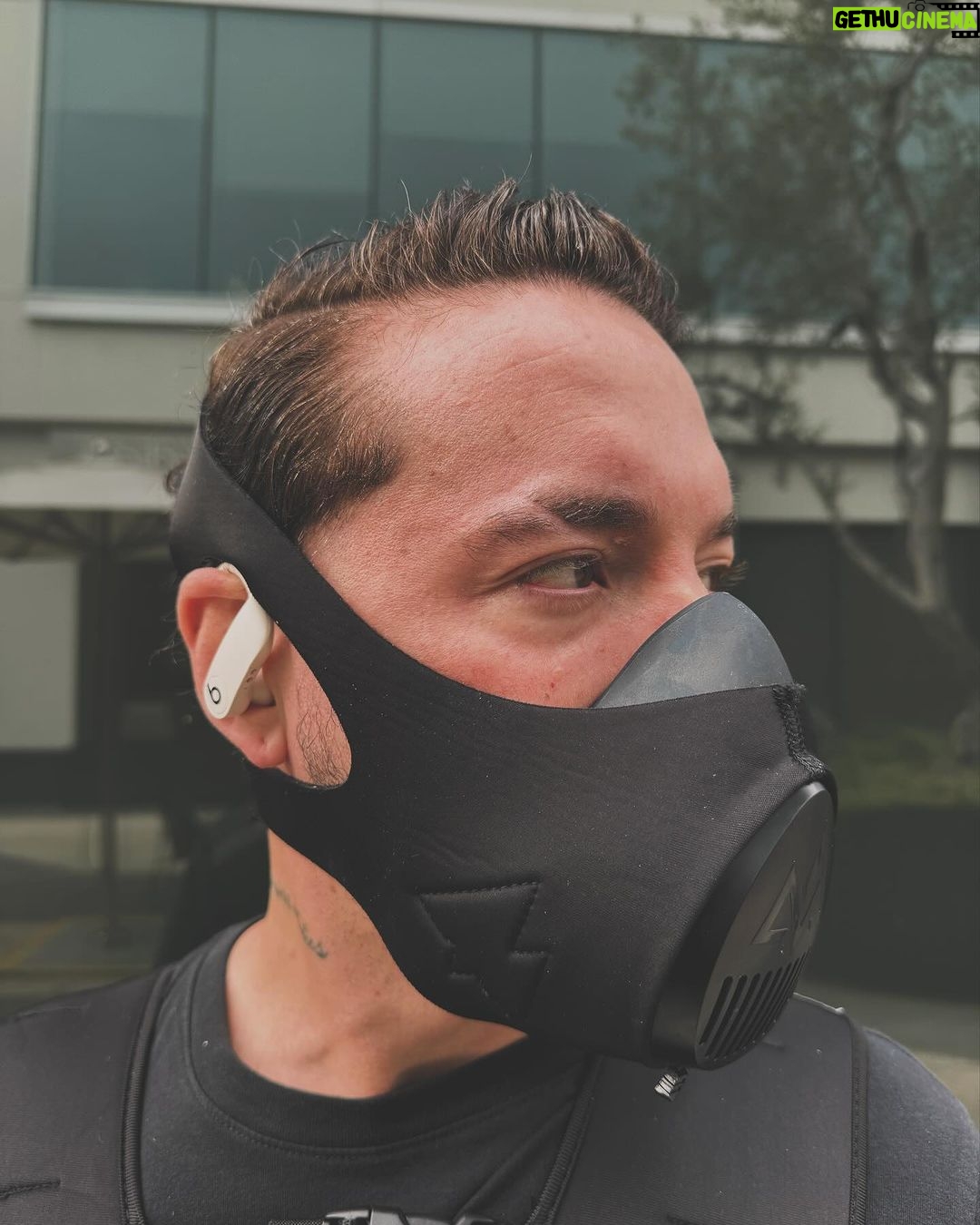 J Balvin Instagram - Un día en Los Angeles ⚡️⚡️⚡️