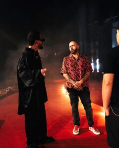 J Balvin Instagram - Un par de amigos para celebrar tanto cariño que ha recibido “Amigos”⚡