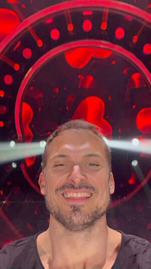 Ján Koleník Instagram - 🕺🏻Čo mobil dal, bez sentimentu… alebo throwback Let’s Dance 2022 @letsdance.markiza
