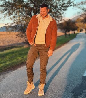 Ján Koleník Instagram - #🍂