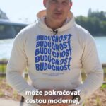 Ján Koleník Instagram - V sobotu máme šancu zvoliť si budúcnosť, nádej a slušnosť. Bude to tesné, tak nezabudnime so sebou zobrať +1 🫂