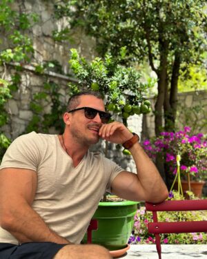 Ján Koleník Instagram - 🙂 Máte sa pekne?