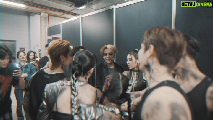 Jackson Wang Instagram - MAGIC MAN WORLD TOUR 2023 SOUTH AMERICA . 📍Argentina I had such a short but impactful experience in Argentina 🇦🇷 Definitely Not enough.. I wish I can bring u all up the stage next time & jump / scream /sweat/ dance just. Stress & negative obstacles, just let it all out. I am grateful that I get to perform , entertain and share thoughts with u all, and thank u for allowing me to share my story as an artist and as a human. Hope u could relate to my story. And ! I wish I can stay in South America longer, being able to communicate with u all more or even just hang out in the fields with u all for longer. Really wanna experience way more about the city and local culture , wish i could be a part of it 😔 Also: Thank u so much for the man himself @robleis for killing it & sharing the stage with me Such an honor my brother I wish we could spend more time together & talk about anything! U are such an amazing performer 🙌 I will be back! I promise Til then, plz be safe and stay positive Find ur own standard Find ur own magic Gracias #Argentina 🇦🇷💋 📸📹🎬 🇦🇷Argentina @yarcho; Francisco Manuel Barrachina; @raginzeng #MAGICMANWorldTour #JacksonWangWorldTour #TEAMWANGrecords @teamwang Buenos Aires, Argentina