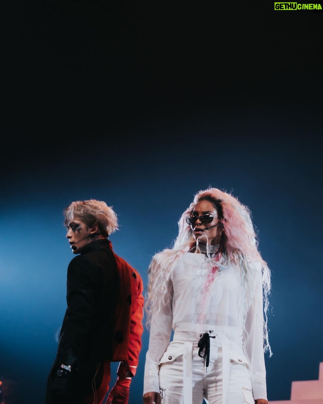 Jackson Wang Instagram - #SLOW - Jackson Wang & Ciara Out Now Link in BIO . @ciara She is a legend and an icon A dream , an inspiring experience for me artistically & personally ❤️ . Stay tuned for Slow MV and #MAGICMAN2 . LINK IN STORY . #JacksonWangandCiara #JacksonWangCoachella #TEAMWANGrecords @teamwang @88rising 📸 by @lindseyblane @deaniechen I’m back on socials and on the run for #MAGICMAN2 Talk to me 💋
