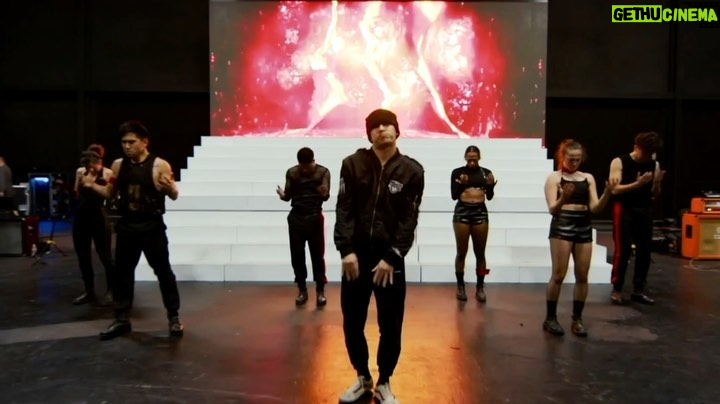 Jackson Wang Instagram - Coachella 2023 Tech Rehearsal . The days of rehearsal were chaotic but every single moment meant so much to me, every piece of it bad or good, are the pieces to the final puzzle. This process allowed me to tap into my inner strength and I am glad to have translated the results into our final stage. . Thanks to all my fam for pushing through this with me π Im blessed to have u all. Out on youtube @seanlew @kinjaz @madison_olandt @ciara @v1nh @_anthonylee_ @bam_martin @carlodarang @katcheng_ @_audreylane_ @mack.jarrett @kayceerice @chad.mayate . FULL VIDEO LINK IN STORY . #MAGICMAN2 #JacksonWangCoachella #TEAMWANGrecords