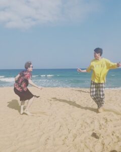 Jackson Wang Instagram - 29 now. last year of my 20s. Thank u for all the birthday blessings. To me honestly at this point, it’s just another day like everyday. Same routine, gettin closer to the dream. Thankful and proud to be the son of my lovely mom and dad, thankful and blessed to be the artist to all the people who support and believe in me. That’s what birthday means to me. The support for my music and performances is the biggest gift from u all already. #MAGICMAN2