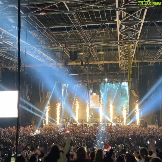Jackson Wang Instagram - MAGIC MAN WorldTour 2023 PARIS . Paris 💋 the energy and the love, and how passionate u all were. Speechless. Thank u I had an amazing 2 shows❤️💋 Plz take care and promise me. Find ur magic. . Im still in Paris. Catch me at fashion week💋❤️ Hope to see u there. . #MAGICMAN #MAGICMANWorldTour #JacksonWangWorldTour #jacksonwang #잭슨 #王嘉爾 #TEAMWANGrecords