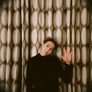 Jackson Wang Instagram - 🥃
4 days…left
#THAILAND 1st stop💋
.
#MAGICMAN 
#MAGICMANWorldTour
#jacksonwang