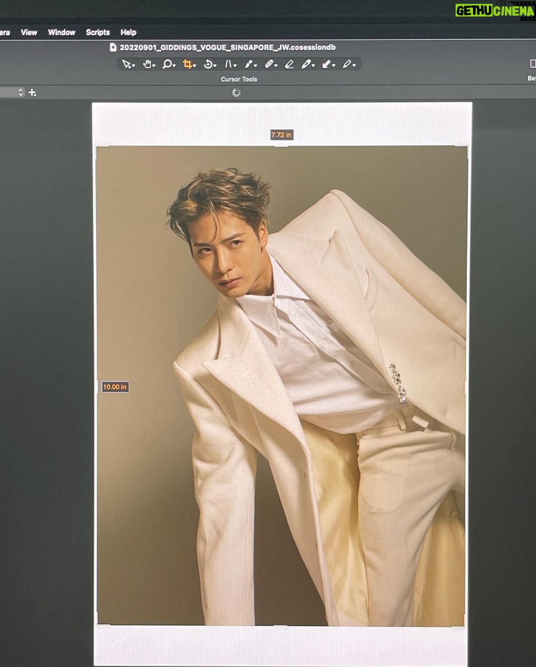 Jackson Wang Instagram - OCT < anniversary > cover @voguesingapore Bcut . #MAGICMAN Kiss me on tour 💋