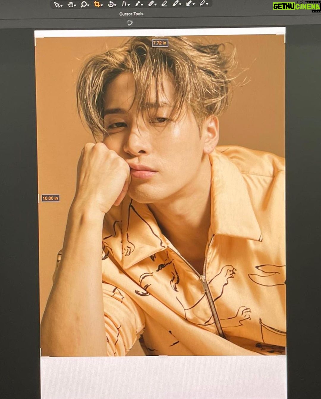 Jackson Wang Instagram - OCT < anniversary > cover @voguesingapore Bcut . #MAGICMAN Kiss me on tour 💋