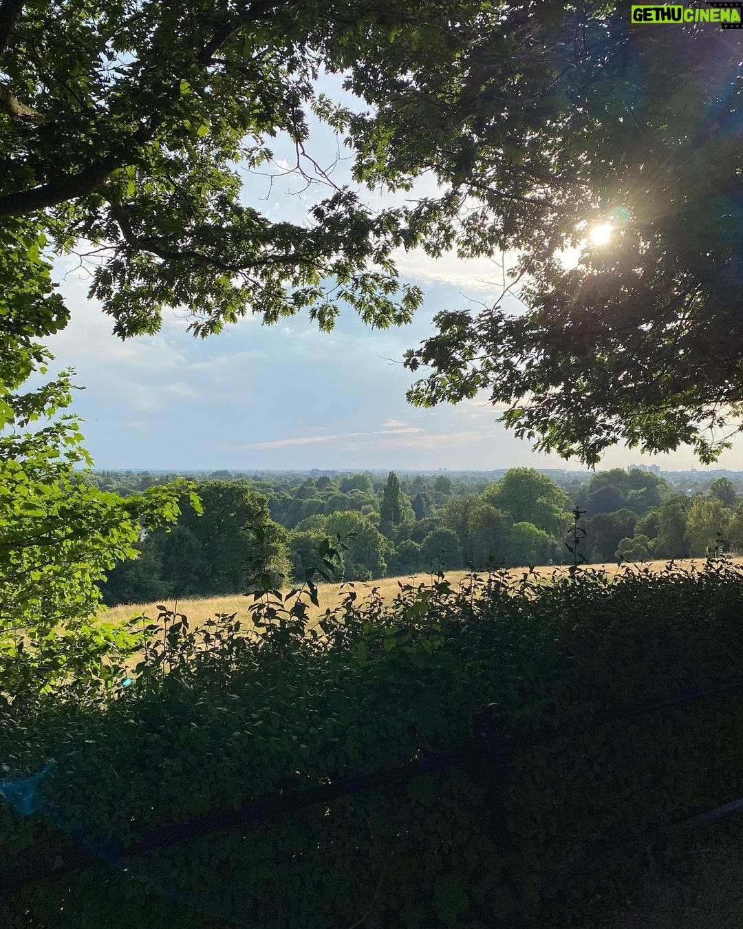 Jade Ramsey Instagram - This is england: summer edition… 🏴☀️🌷🍺 England, United Kingdom