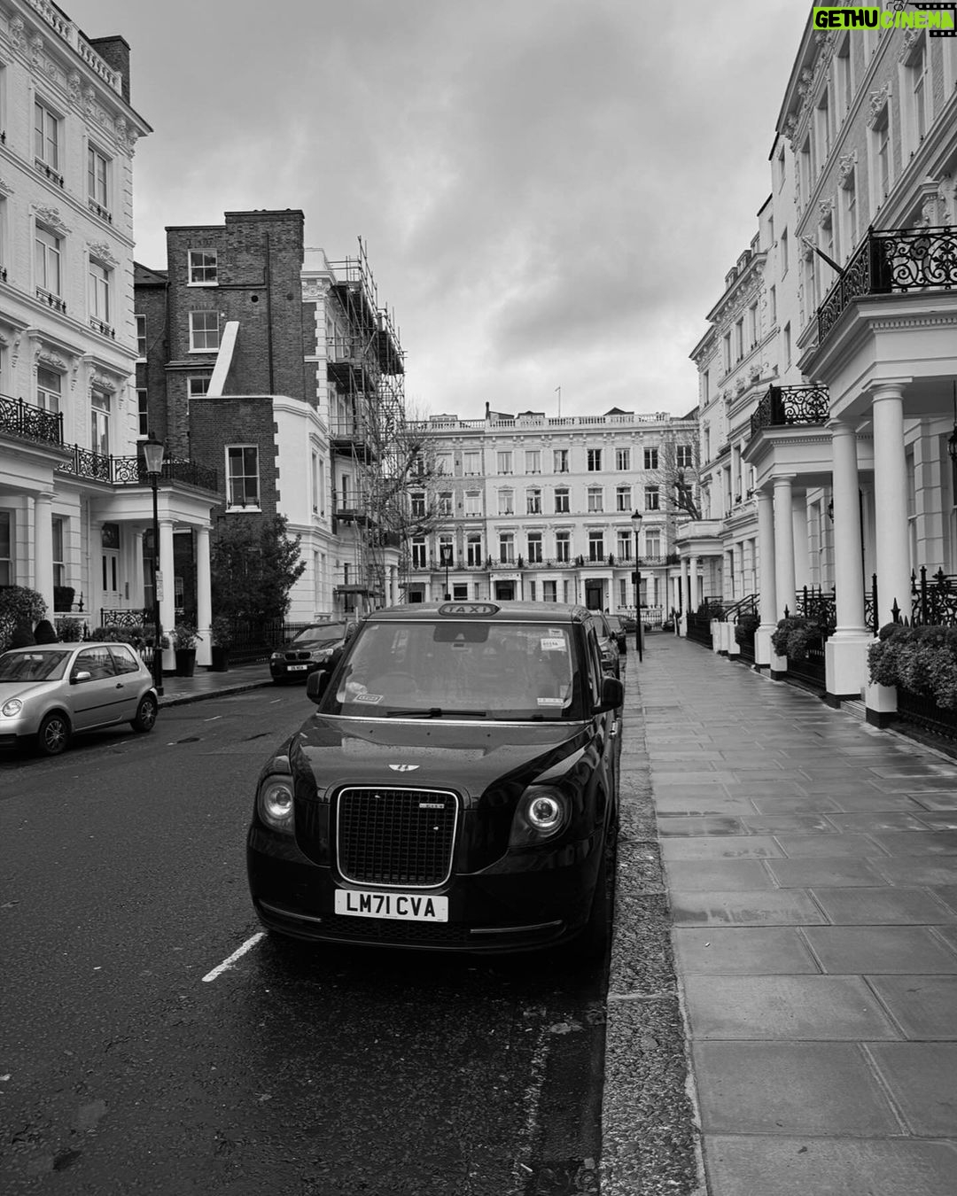 Jade Ramsey Instagram - ☁️🖤📸 England, United Kingdom