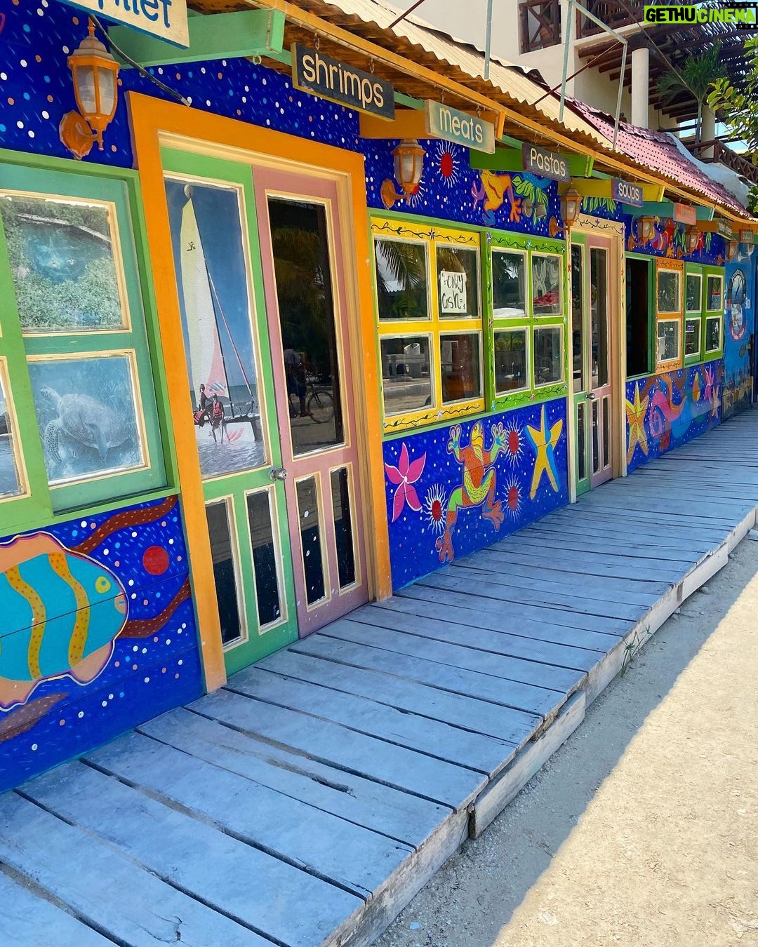 Jade Ramsey Instagram - Paradise 🏝️ Ensueño Holbox & Beach Club