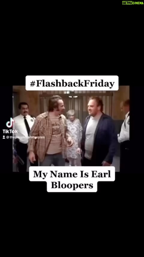Jaime Pressly Instagram - Happy flashback Friday! I swear it just never gets old to me. Had the time of my life spending my days/years working with these amazing goofballs. #flashbackfriday #mynameisearl #bloopers #lol #comedy