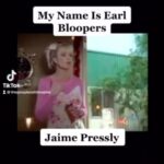 Jaime Pressly Instagram - Happy Flashback Friday! Thanks for posting @eddiesteeples #crabman #mynameisearl #bloopers #joyturner #flashback #friday #lol