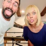 Jaime Pressly Instagram - Sometimes all a girl really needs is a good cut and color to lighten the mood. Nice work! Cut @skevozembillas Color @ccohen