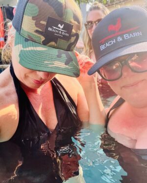 Jaime Pressly Instagram - Everything is better when your BF’s come over. Sometimes you just have to embrace the moment and let it all go. I am so fortunate to have the same friends I grew up with. I love you ladies like the day is long. Best weekend ever! #bff #phenomenalwoman #highschool #besties #goodforthesoul