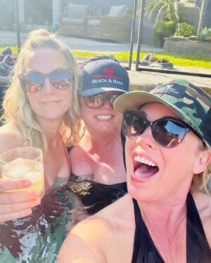 Jaime Pressly Instagram - Everything is better when your BF’s come over. Sometimes you just have to embrace the moment and let it all go. I am so fortunate to have the same friends I grew up with. I love you ladies like the day is long. Best weekend ever! #bff #phenomenalwoman #highschool #besties #goodforthesoul
