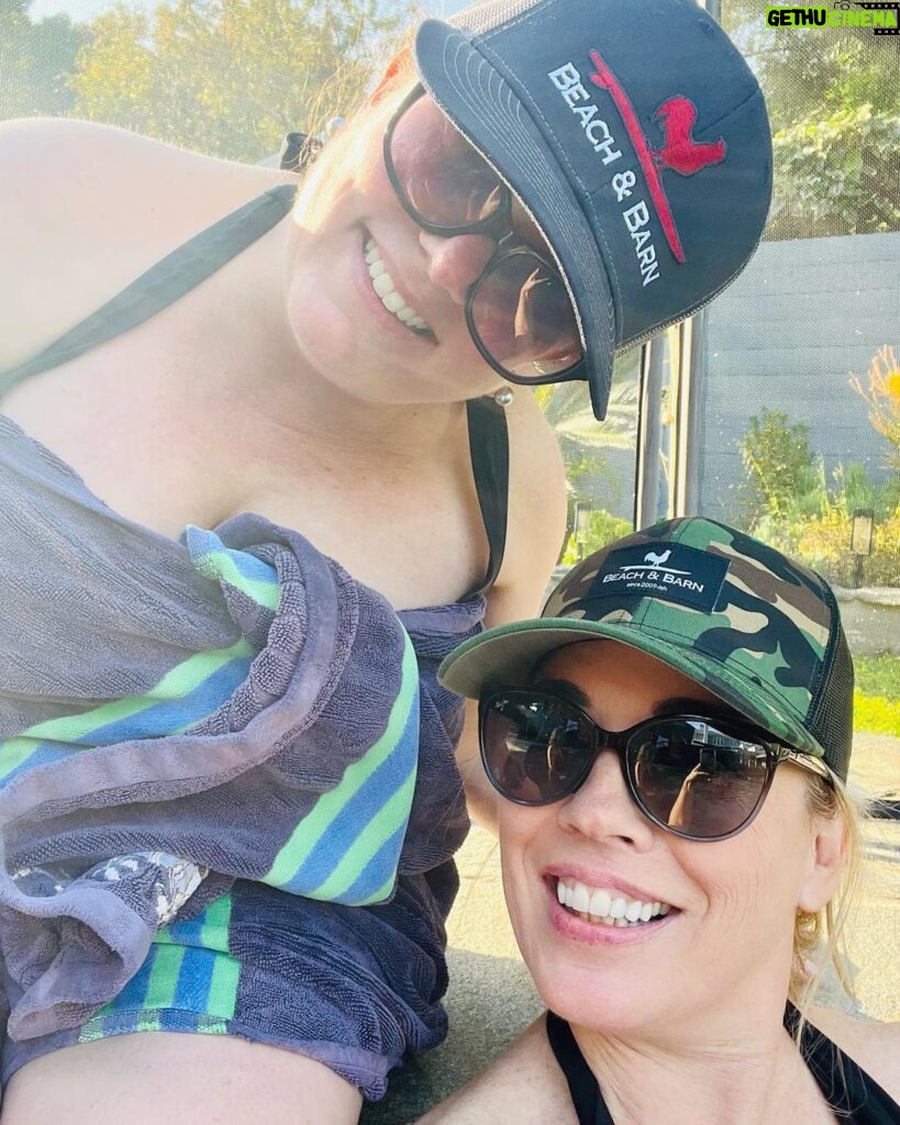 Jaime Pressly Instagram - Everything is better when your BF’s come over. Sometimes you just have to embrace the moment and let it all go. I am so fortunate to have the same friends I grew up with. I love you ladies like the day is long. Best weekend ever! #bff #phenomenalwoman #highschool #besties #goodforthesoul