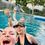 Jaime Pressly Instagram - Everything is better when your BF’s come over. Sometimes you just have to embrace the moment and let it all go. I am so fortunate to have the same friends I grew up with. I love you ladies like the day is long. Best weekend ever! #bff #phenomenalwoman #highschool #besties #goodforthesoul