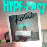 Jakub Kotek Instagram - Musel sem přivést do Pardubic trochu toho božanství 🍸díky za láskyplný pokec kocouři 🐈 @hypecast_podcast @molni31 @stejkstudio #podcast #hypecast