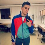 Jakub Kotek Instagram - Vždycky když si řikám, že se svět v prdel obrací dorazim někam na ples a narazim na partu milejch, pokornejch lidí co si chtěj užít život 🗺️ možná štěstí, ale myslim, že to je a bude to dobrý 🚀 díky díky