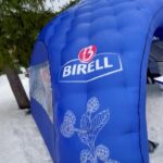 Jakub Kotek Instagram - Na skok do Pece 🏂 Na chuť Birrela 🍺 @birellcz #birelltepodrzi Byl jsem „koťákován“ (moje alternativa slova šokován) kolik nealkoholických Birell drinků si můžeš dát když seš trochu kreativní. PS: Ano umím žonglovat 🤹‍♀️ a pokud mě někdo osočí z toho, že se jedná photoshop dostane BAN a vypiju mu Birella 🥲 #buďkreativní #buďboží #spoluprace Pec Pod Snežkou