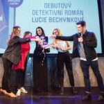 Jakub Kotek Instagram - Pracovitá milovnice české kuchyně a zločinožroutka @luciebechynkova vydala další knihu 📖 Tentokrát její krimi debut „Neodpovídej“ 🤫 keeping up with Lucius! #bechy #je #boží